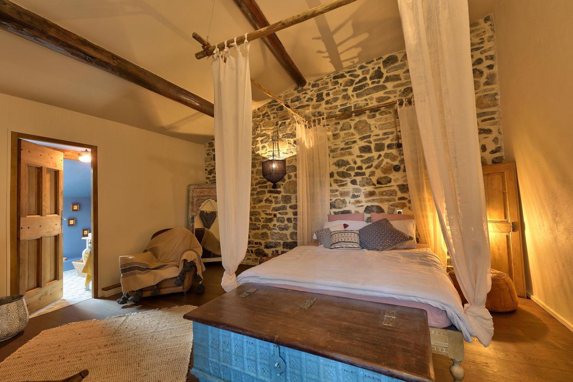 Hotel La Gourmandine Courry Esterno foto