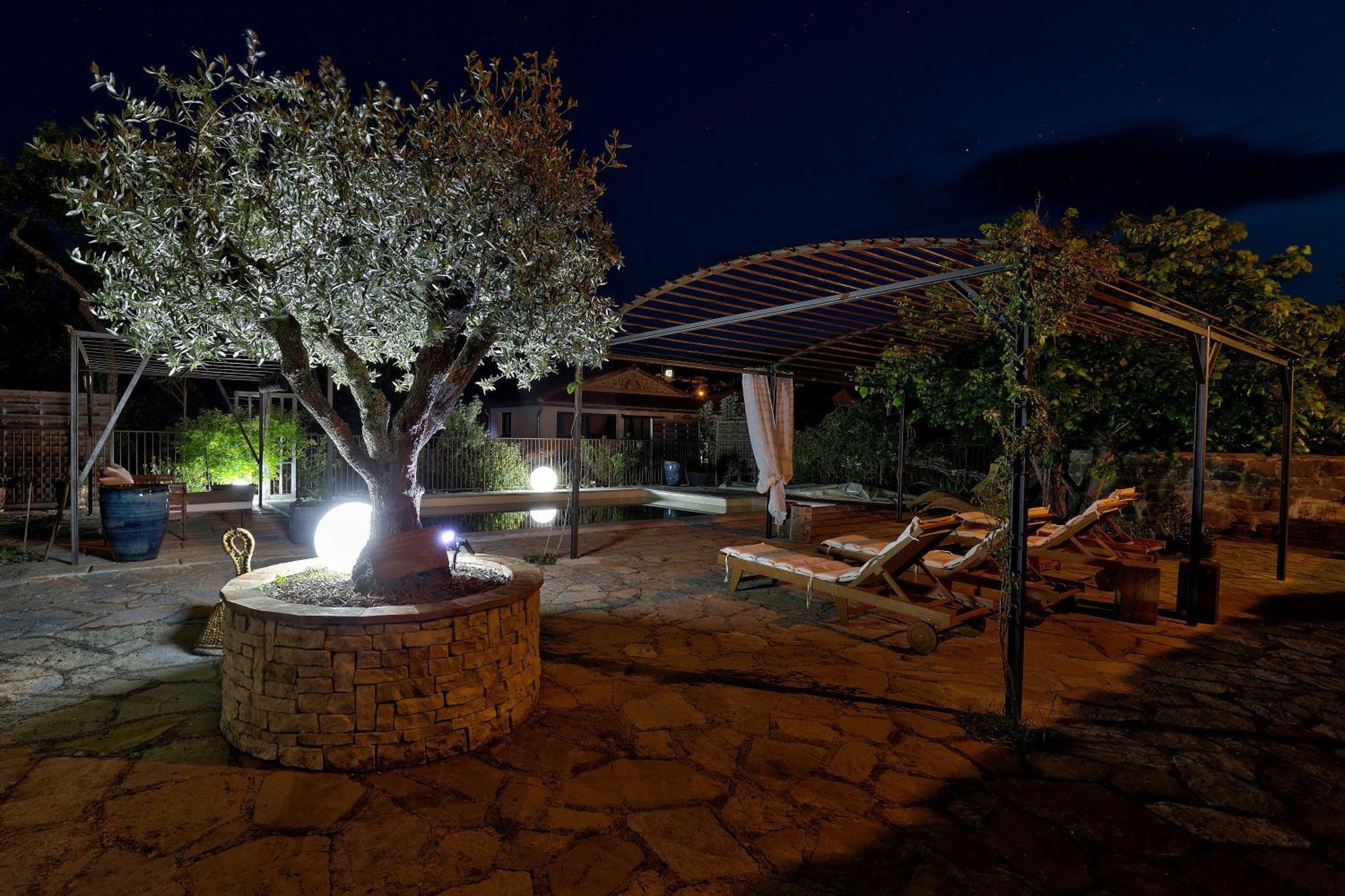 Hotel La Gourmandine Courry Esterno foto