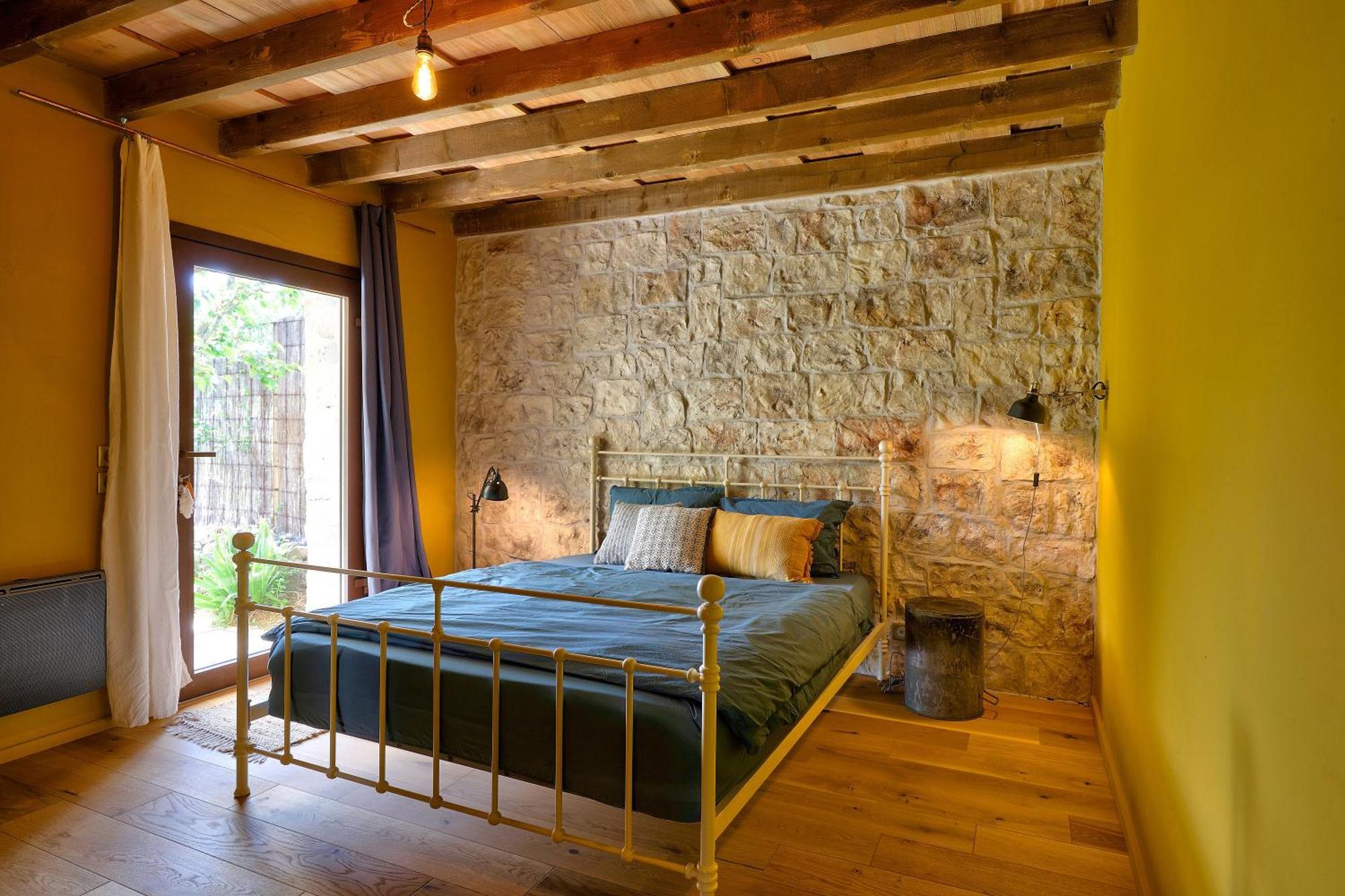 Hotel La Gourmandine Courry Esterno foto